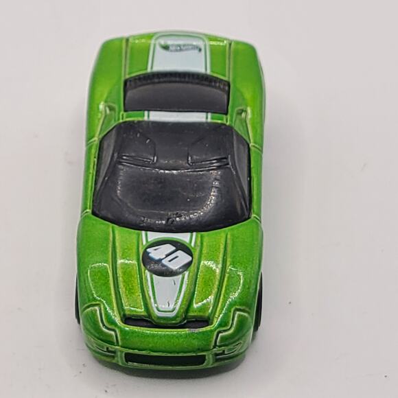Mattel Hot Wheels 2001 Green 40 Somethin' GT Green Signs Of Wear Preowned - Picture 3 of 5